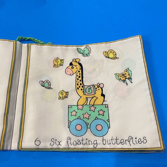 PRECIOUS MOMENTS VTG 90’s MY FIRST COUNTING BOOK HANDMADE FABRIC BOOK 10”x 9” - Picture 5 of 13